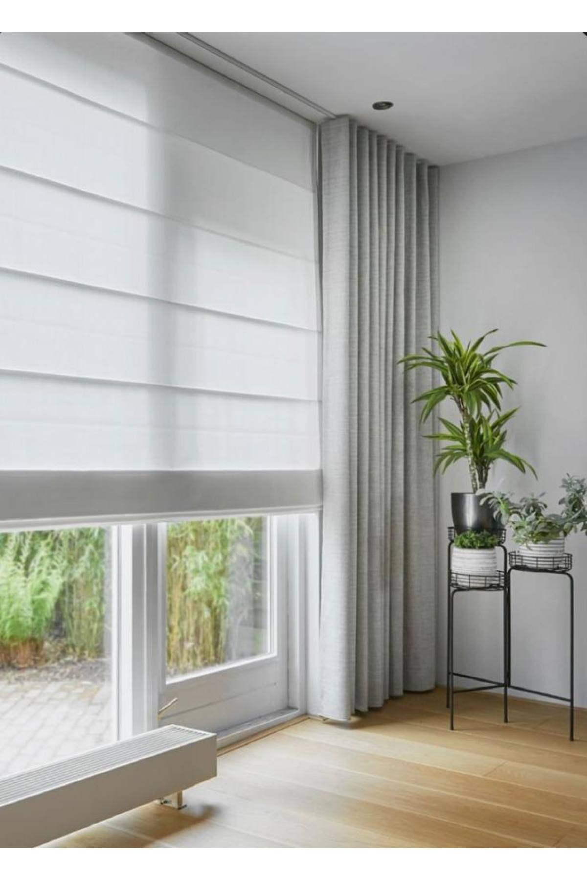 Katlamalı Perde Beyaz Fon Kumaş