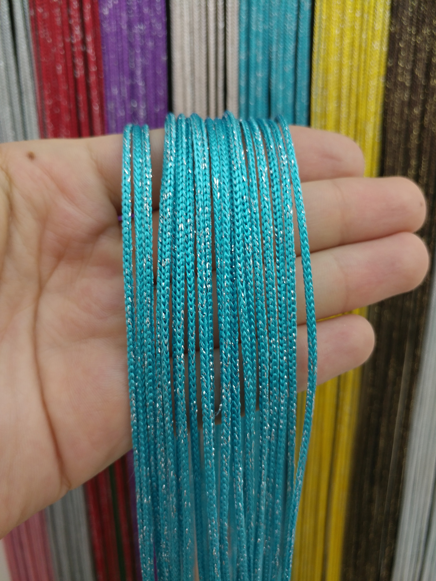 Mutfak İp Perde - Açık Mavi Rengi İp Perde Kalın Zincir Simli Serisi- Mavi-gümüş